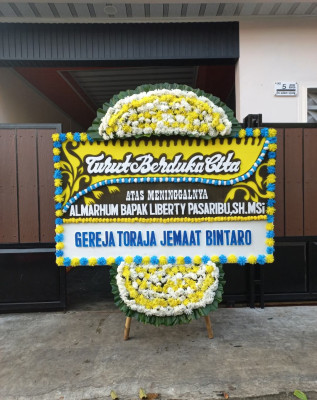 Papan Bunga Duka di Sindangsari