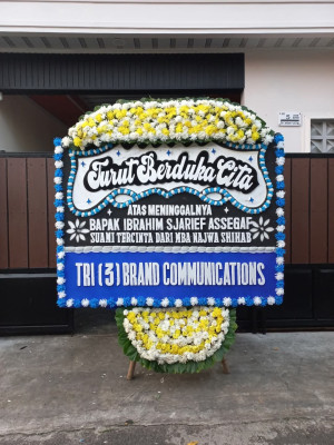 Papan Bunga Duka di Sindangsari